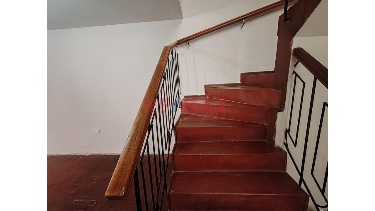 Venta De Casa Con 3 Minidepartamentos En La 3.ª Cuadra De La Av. Bolognesi – Barranco — foto 4