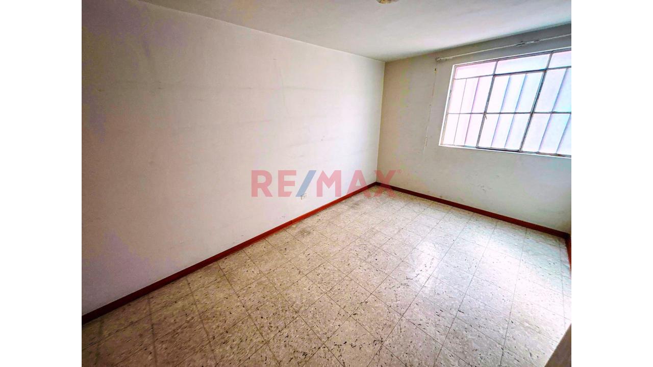 Venta De Casa Con 3 Minidepartamentos En La 3.ª Cuadra De La Av. Bolognesi – Barranco — foto 7