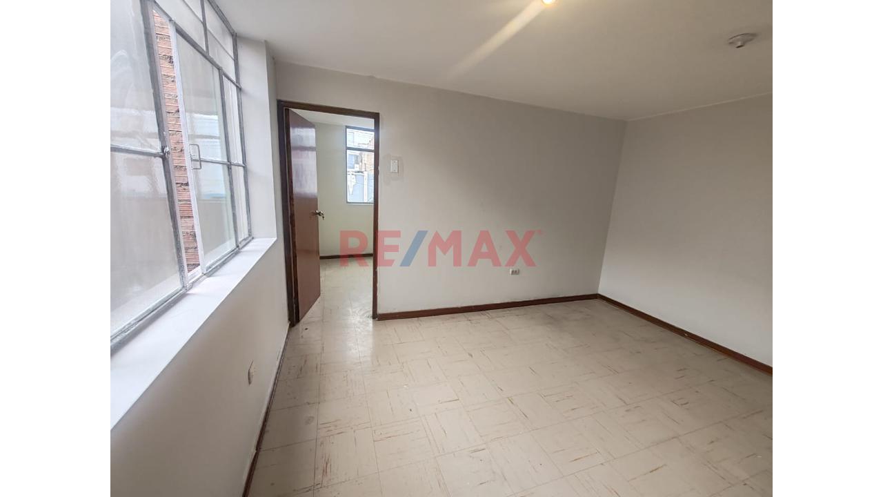 Venta De Casa Con 3 Minidepartamentos En La 3.ª Cuadra De La Av. Bolognesi – Barranco — foto 5