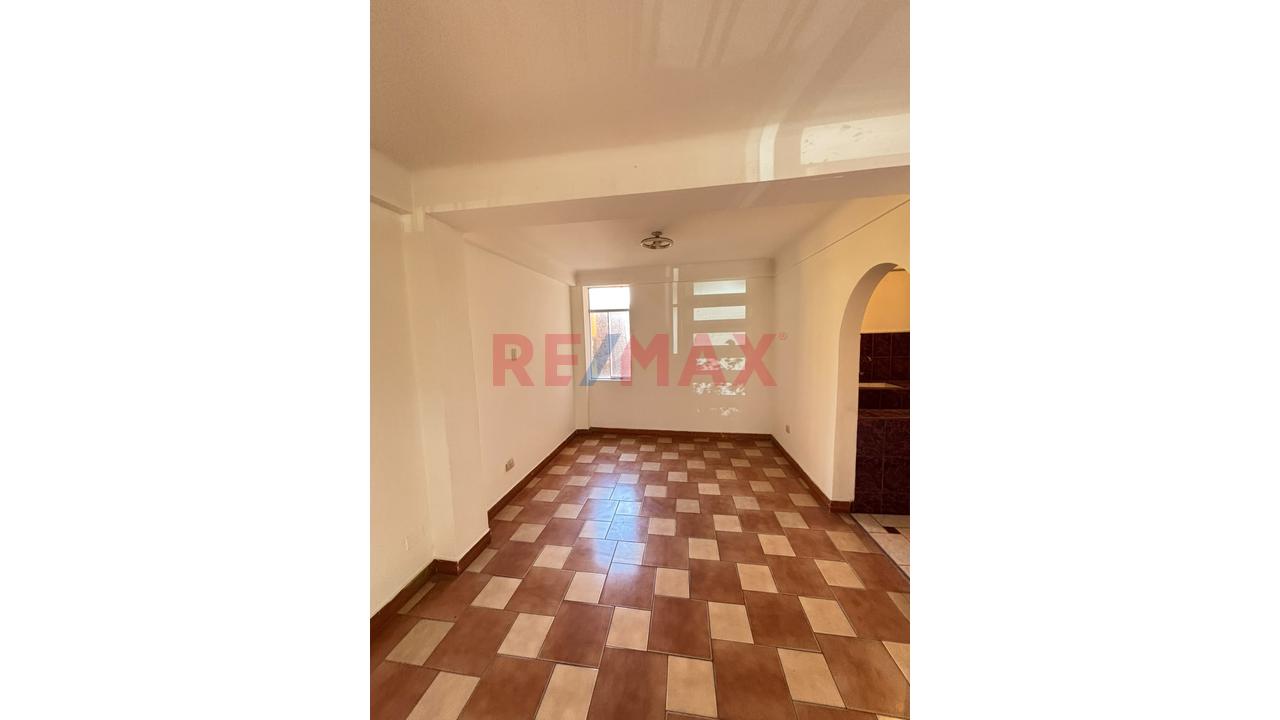 Departamento En Venta En La Urb. Los Andenes - 5