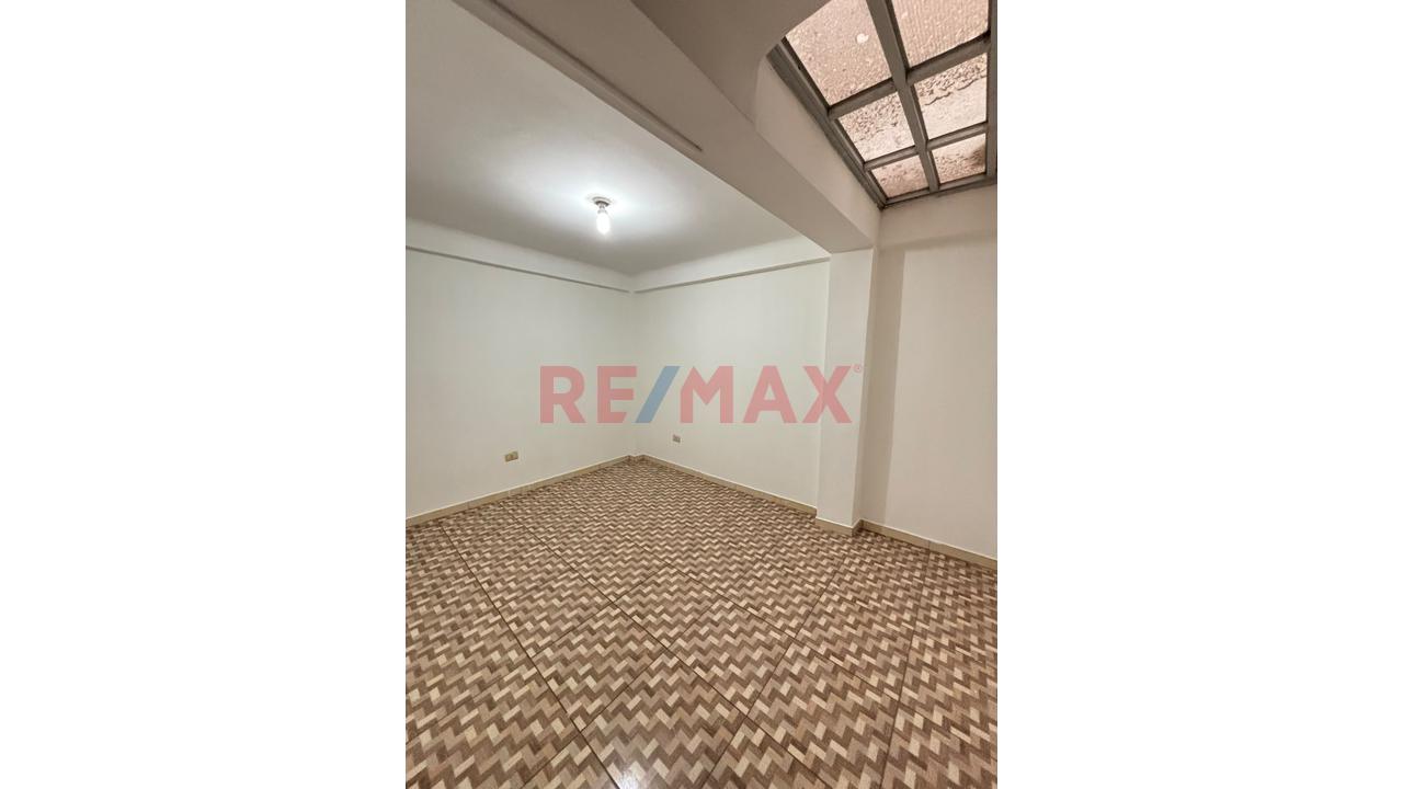 Departamento En Venta En La Urb. Los Andenes - 3