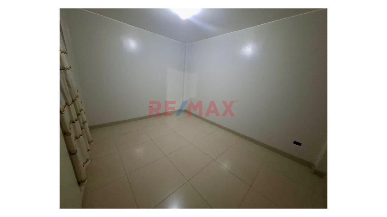 Amplio Departamento En Alquiler – 140 M² ¡Vive Frente Al Parque En San Martín De Porres! — foto 6