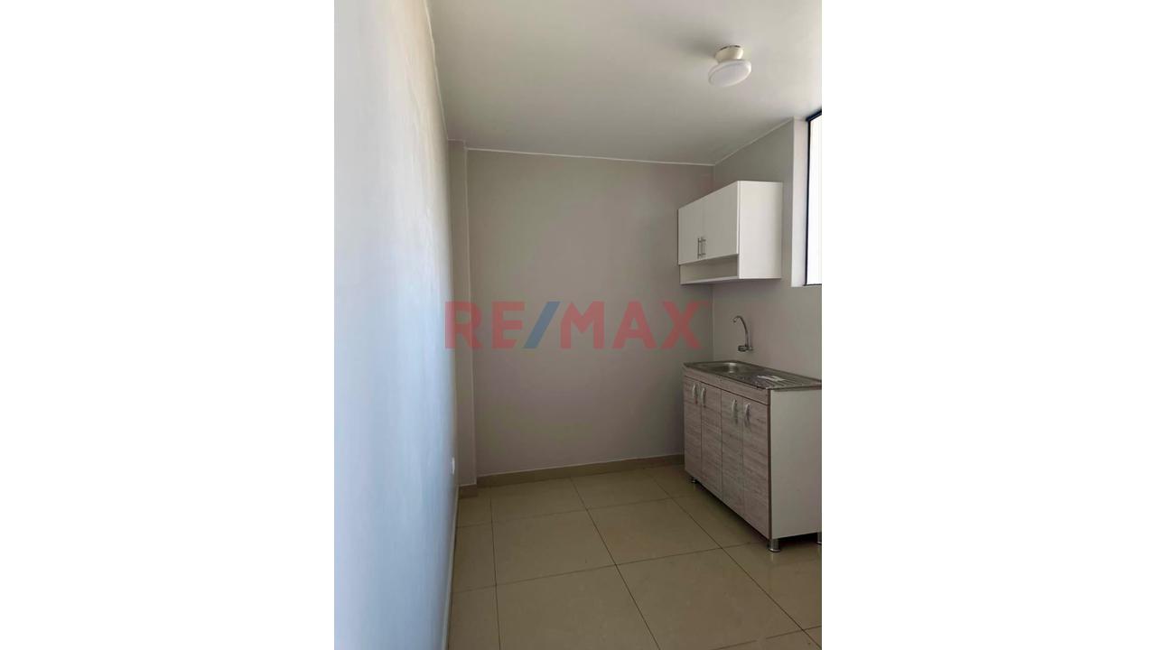 Amplio Departamento En Alquiler – 140 M² ¡Vive Frente Al Parque En San Martín De Porres! — foto 3