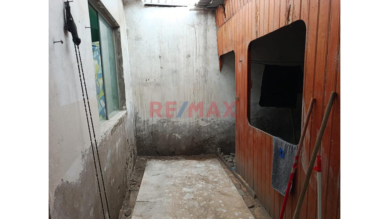 Vendo Estratégica Casa De 2 Pisos Con 8 Dormitorios: Alta Rentabilidad Y Conectividad — foto 13