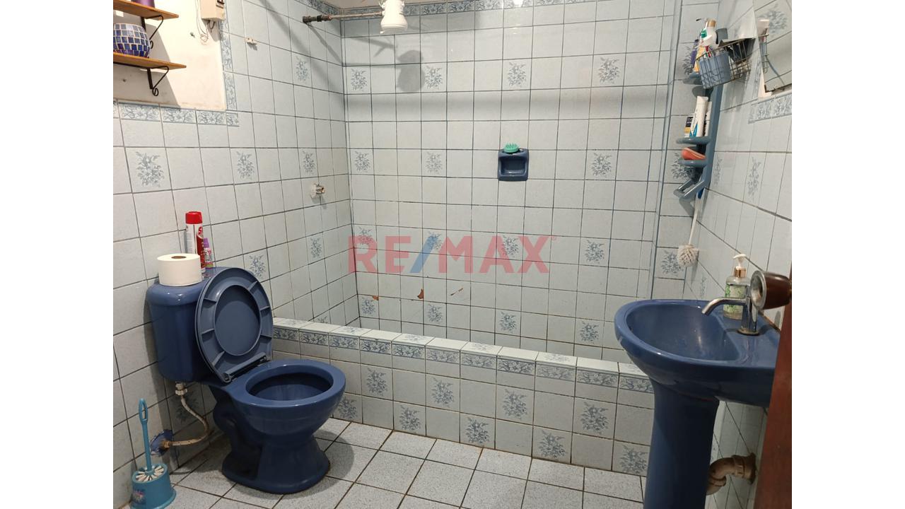 Vendo Estratégica Casa De 2 Pisos Con 8 Dormitorios: Alta Rentabilidad Y Conectividad — foto 9