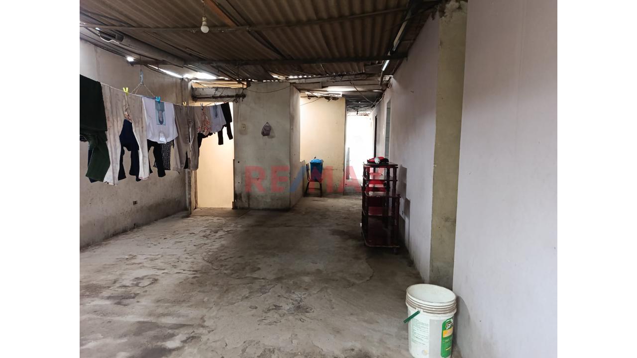 Vendo Estratégica Casa De 2 Pisos Con 8 Dormitorios: Alta Rentabilidad Y Conectividad — foto 2
