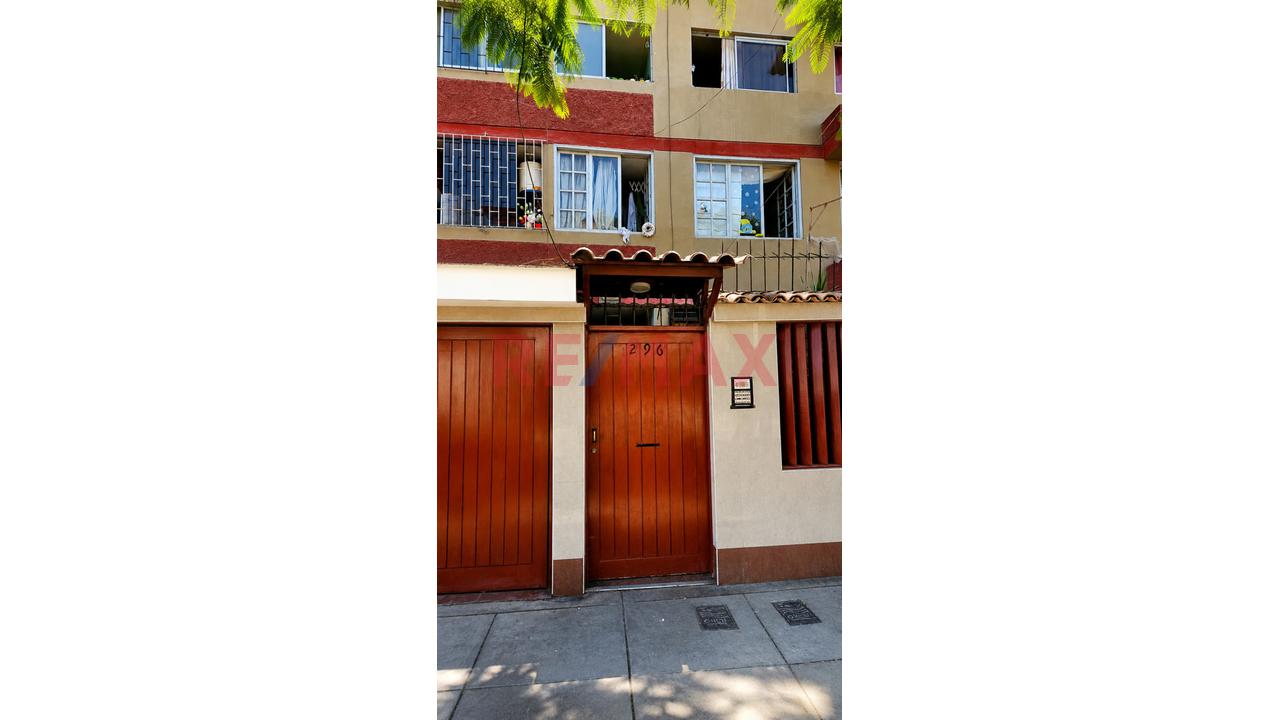 V Venta De Departamento Frente Al Parque En San Miguel — foto 2