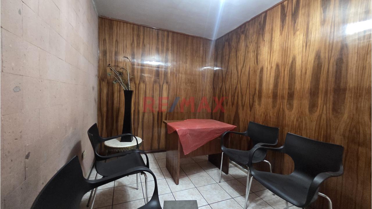Alquilo Consultorio Inmejorable Ubicacion Cc Medico Arequipa Costado Clínica Arequipa - 8