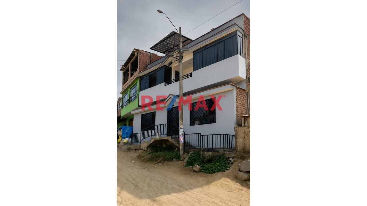 🏘️ Casa Multifamiliar En Venta – 3 Pisos, 200 M² Y Excelente Distribución