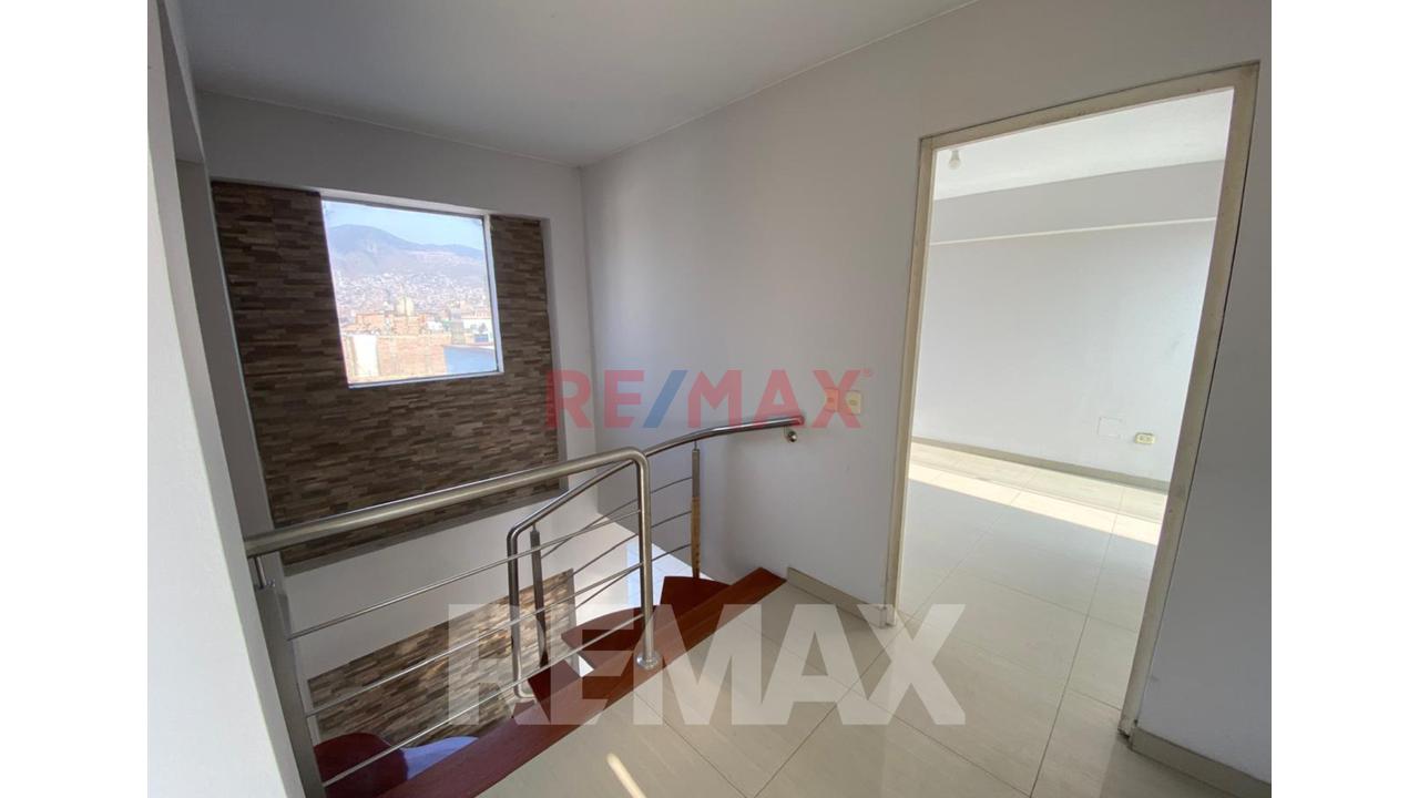 Vendo Hermoso Y Moderno Duplex En Santo Domingo De Carabayllo 148M2 — foto 13