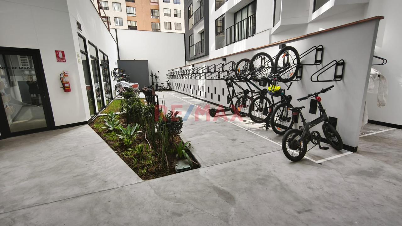 🏢 Lindo Departamento Con Balcon De Estreno En Jesus Maria — foto 11