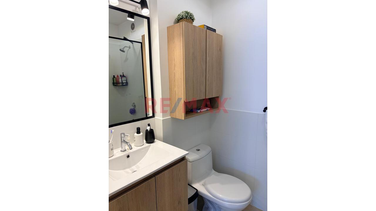 Moderno Departamento En Alquiler | Amoblado Con Cochera | Magdalena – Límite Con San Isidro — foto 9