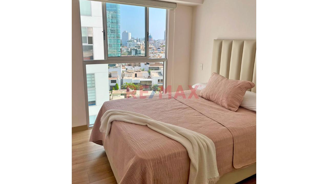 Moderno Departamento En Alquiler | Amoblado Con Cochera | Magdalena – Límite Con San Isidro — foto 10
