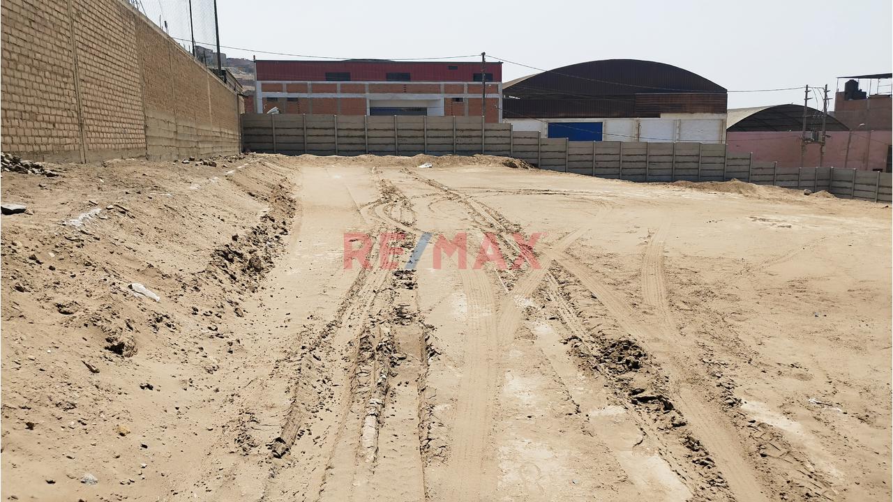 Alquiler De Terreno Industrial De 4,500 M2 Aplanado Con Documentos En Regla - 1
