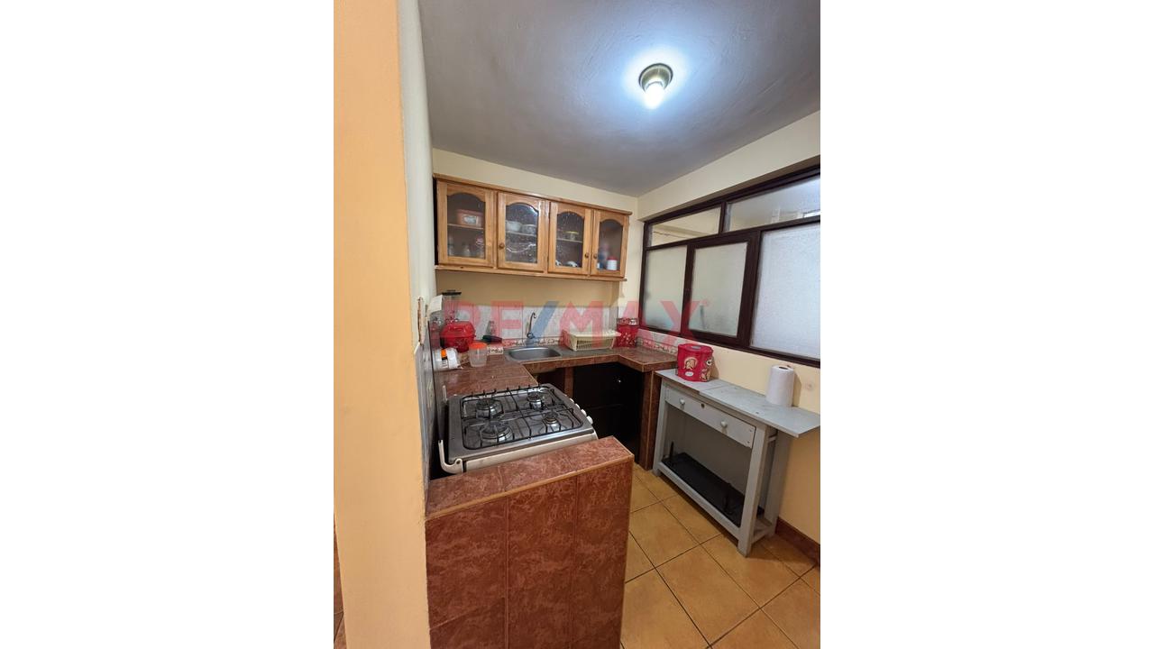 Departamento 2Do. Piso  Urb. Los Andenes - 4