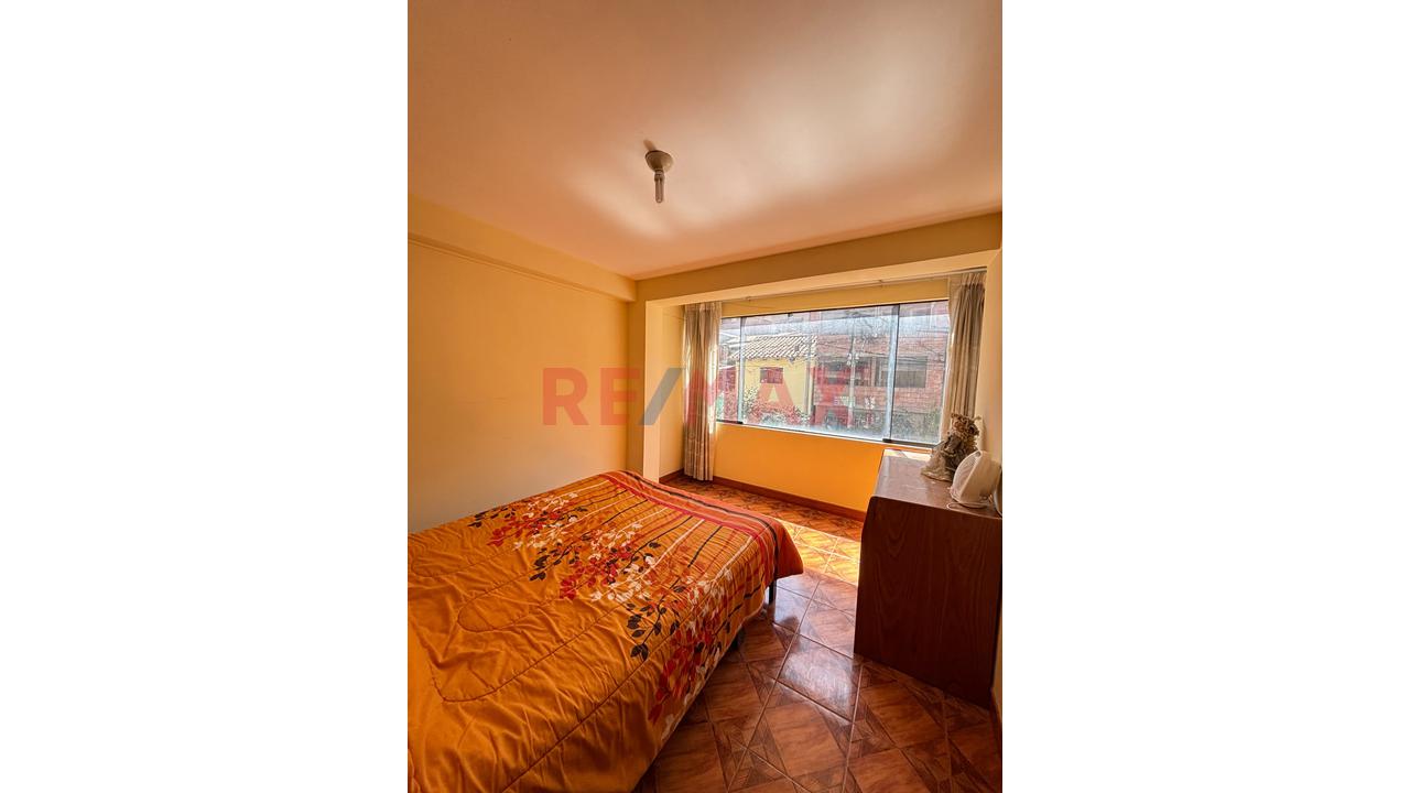 Departamento 2Do. Piso  Urb. Los Andenes - 6
