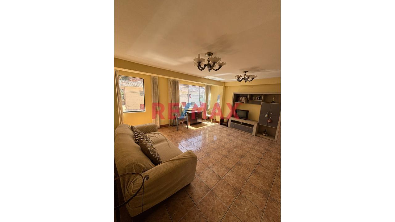 Departamento 2Do. Piso Urb. Los Andenes - 1