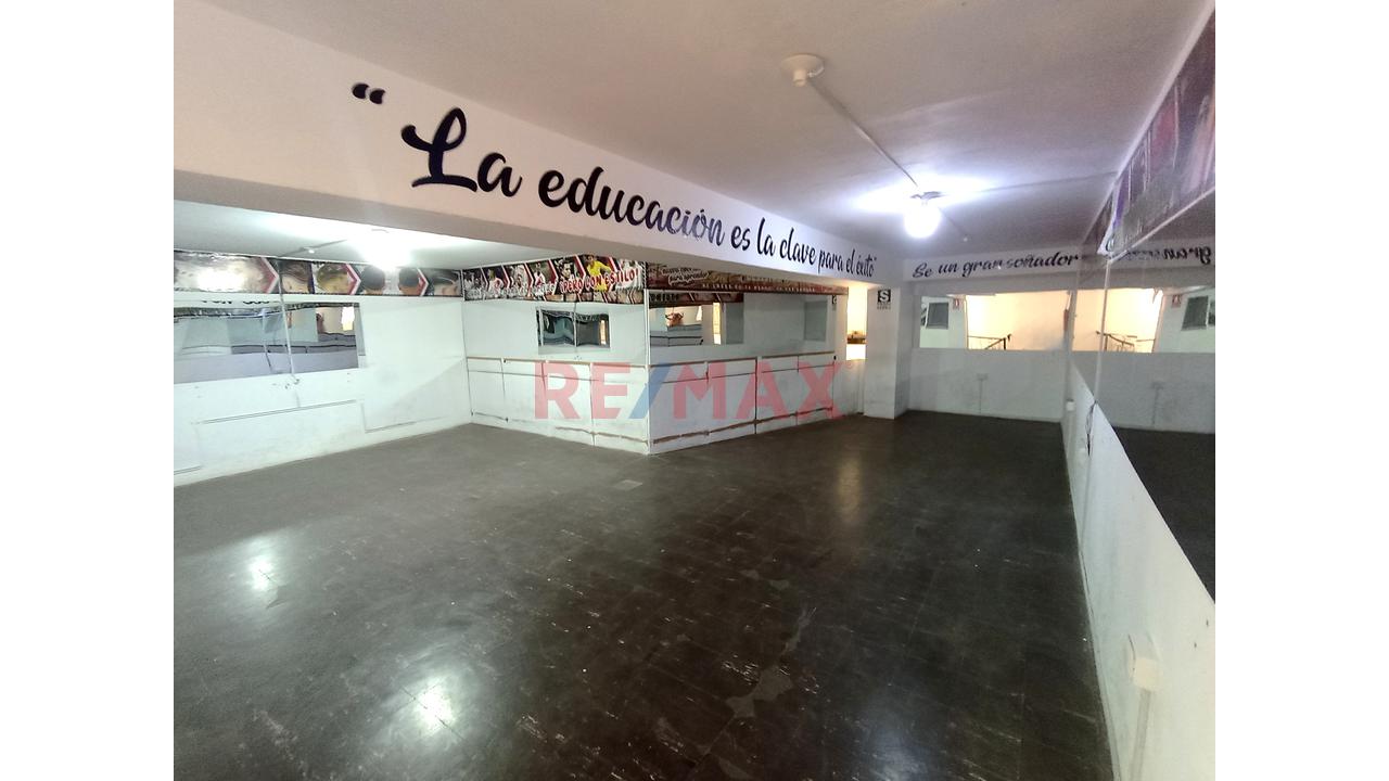 Local Comercial De 197 M² Con Mezanine En El Centro De Piura. 🏢Ideal Para Empresas Y Negocios - 6