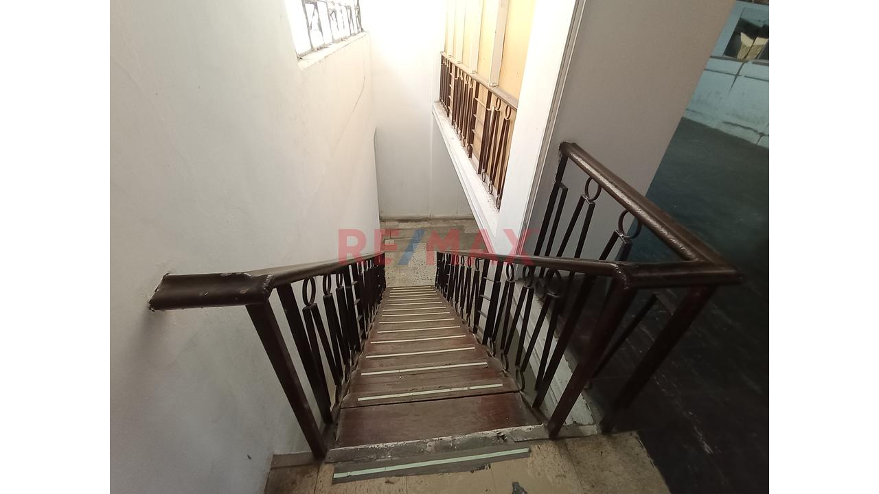 Local Comercial De 197 M² Con Mezanine En El Centro De Piura. 🏢Ideal Para Empresas Y Negocios - 2
