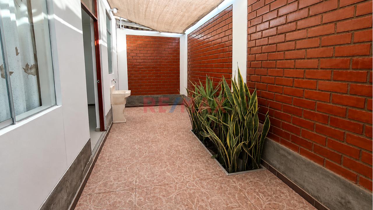 Casa En Venta En Urb. Los Huarangos Vii Etapa – Ica - 9