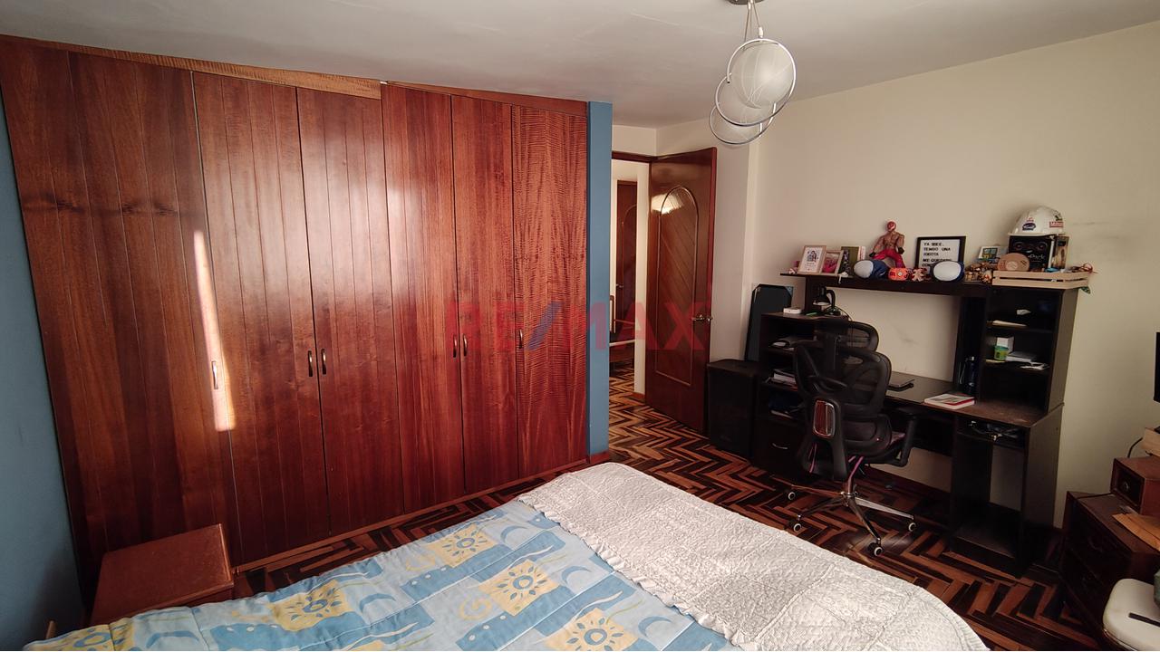 Vendo Linda Casa En Interior A Espaldas Del Parque Del Niño – Miraflores - 10