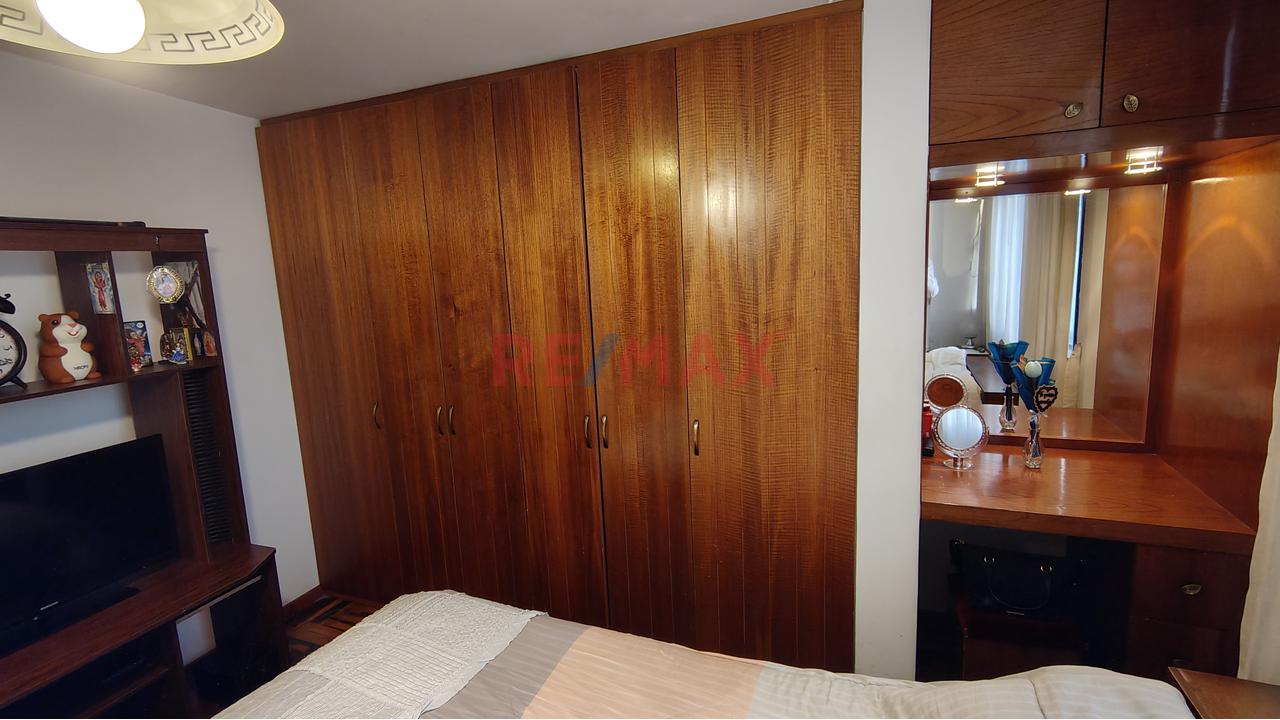 Vendo Linda Casa En Interior A Espaldas Del Parque Del Niño – Miraflores - 13