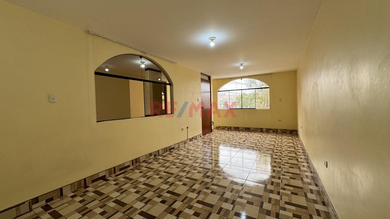 Casa Comercial Multifamiliar En Venta A 3 Cuadras De La Plaza De Socabaya - 9