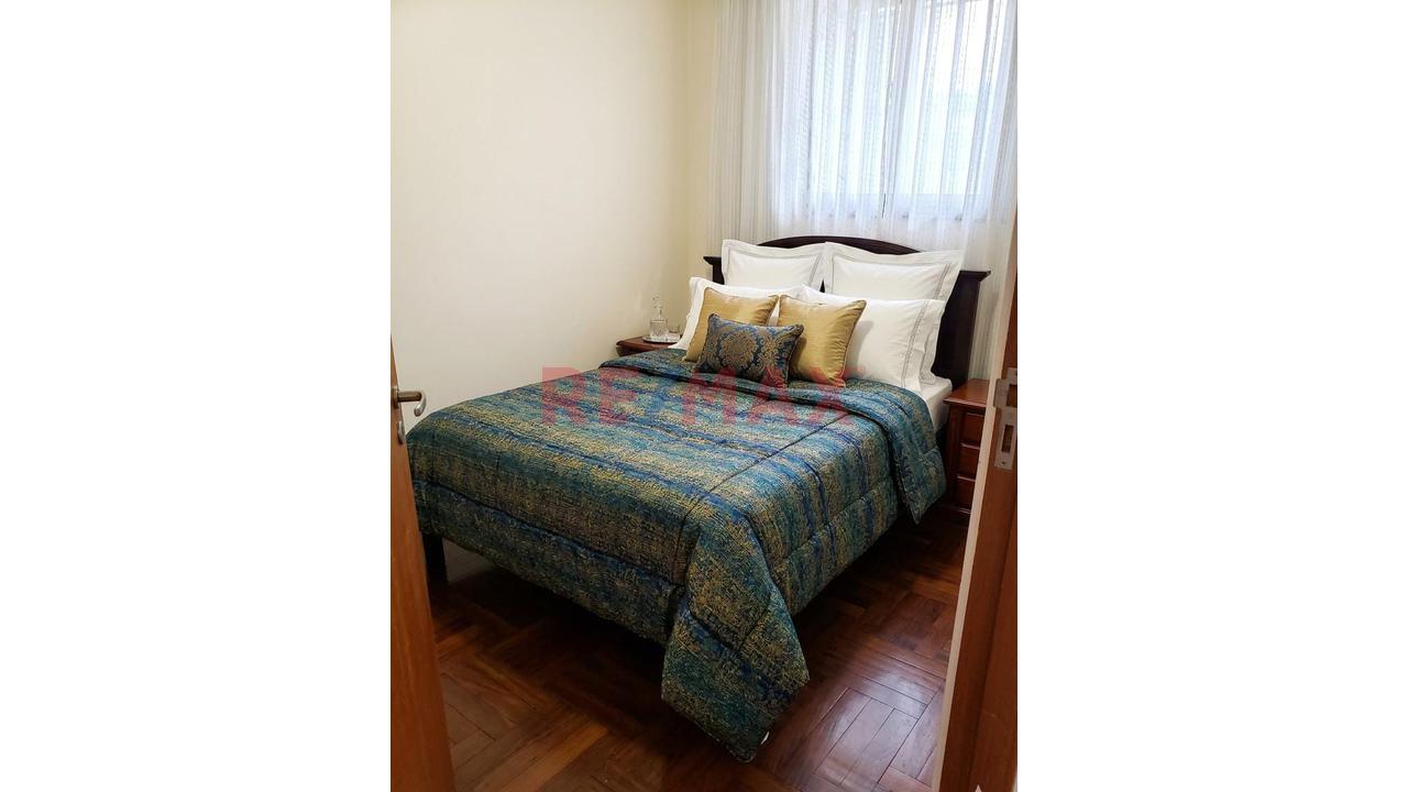 ¡Vendo Dúplex 151 M² En Pueblo Libre + 2 Pisos - 9