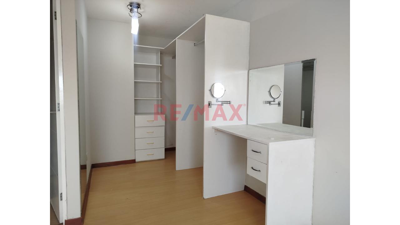 Departamento En Alquiler 3 Habitaciones Con Cochera  En San Miguel — foto 4