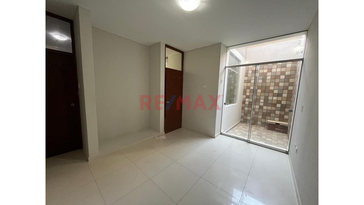 Alquiler De Departamento En Av Princpal De Miraflores Country Club — foto 14