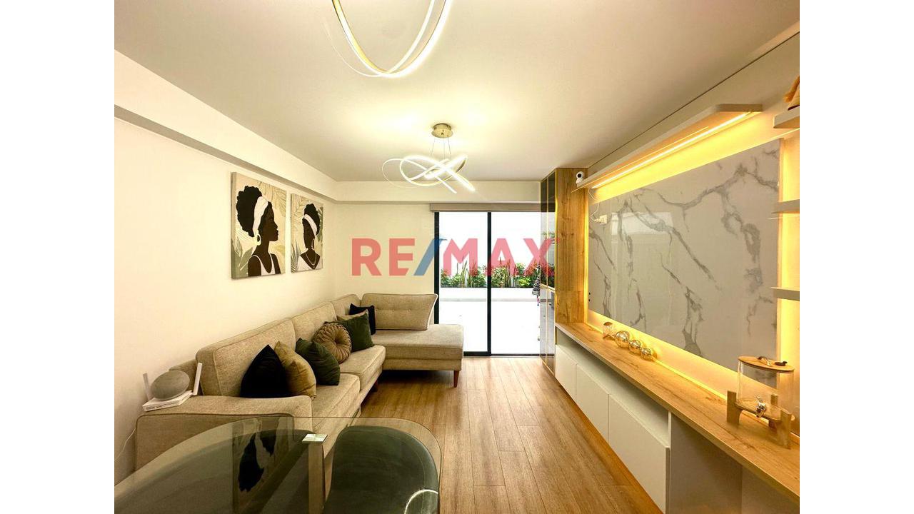Amplio Departamento En Venta En San Miguel Con Más De 12 Ambientes Comunes