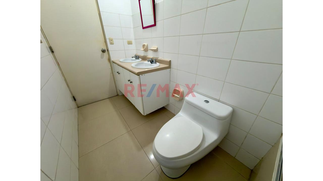 Departamento Dúplex Con Terraza Y Excelente Ubicación En San Borja — foto 8