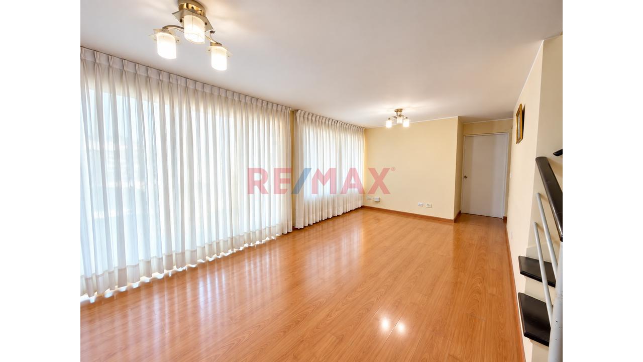 Departamento Dúplex Con Terraza Y Excelente Ubicación En San Borja — foto 5