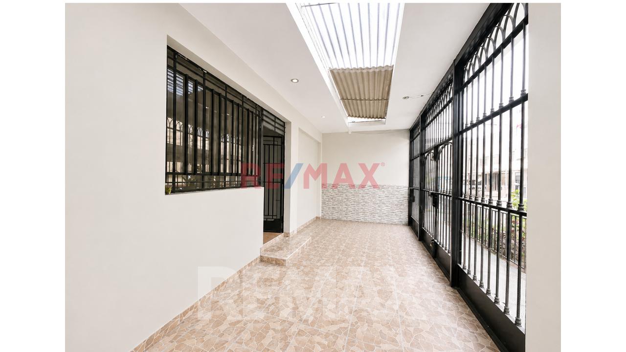 ¡Se Vende Hermosa Casa Con 7 Departamentos En San Juan De Lurigancho — foto 13