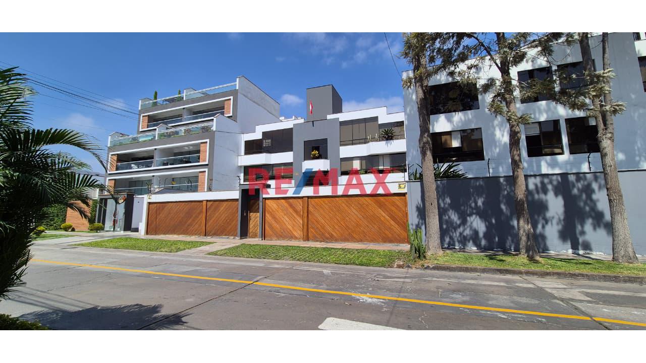 Amplio Departamento De 123 M² En San Borja | 3 Dormitorios + Cochera Doble