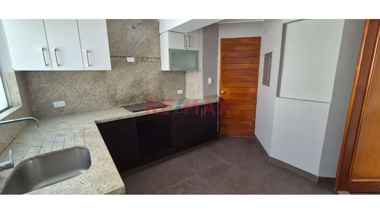 Amplio Departamento De 123 M² En San Borja | 3 Dormitorios + Cochera Doble — foto 12