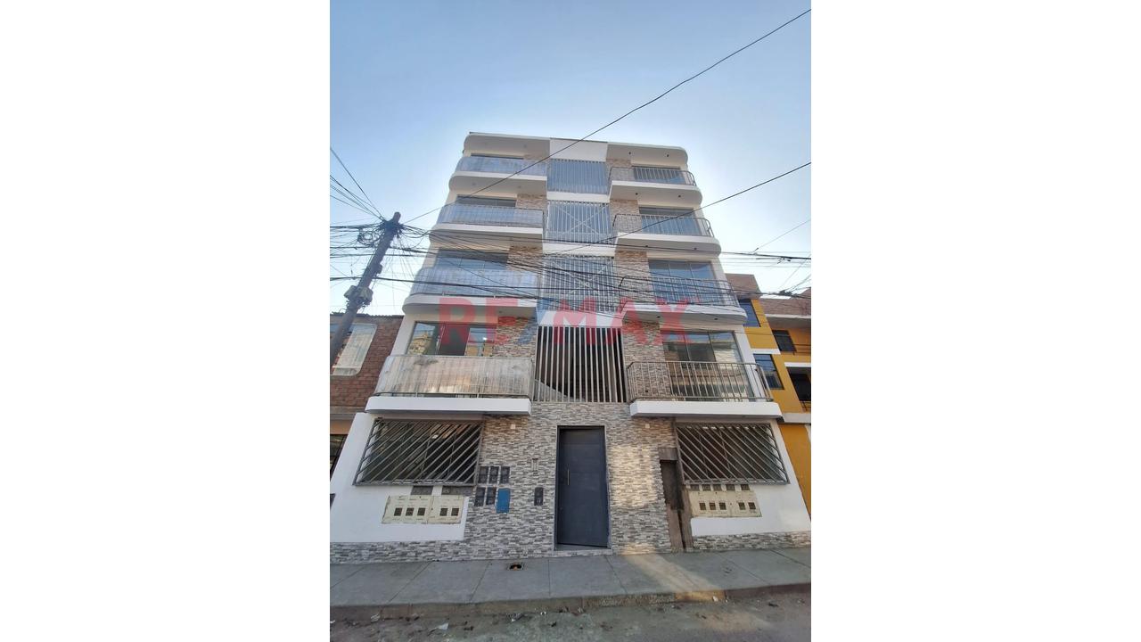 Se Vende Departamento En San Juan De Lurigancho, Urb La Huayrona — foto 2