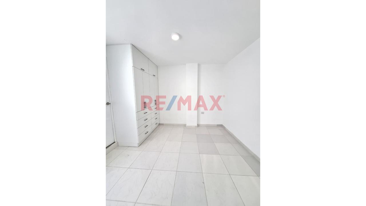 Se Vende Departamento En San Juan De Lurigancho, Urb La Huayrona — foto 8