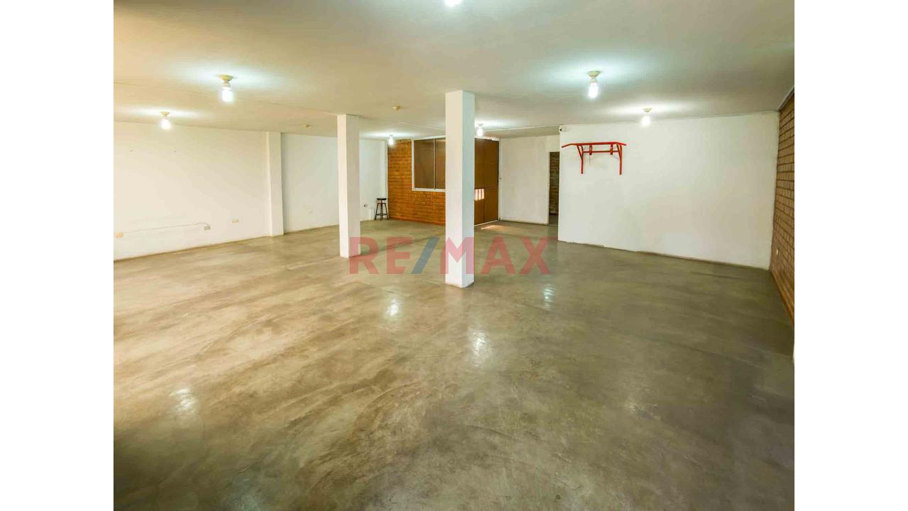 Local Comercial - Venta - Los Olivos - 18