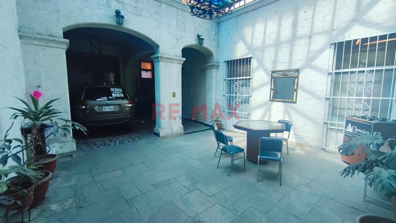 ¡Oportunidad Única En El Corazón De Arequipa! Venta De Casa Como Terreno (4 Niveles) - 12
