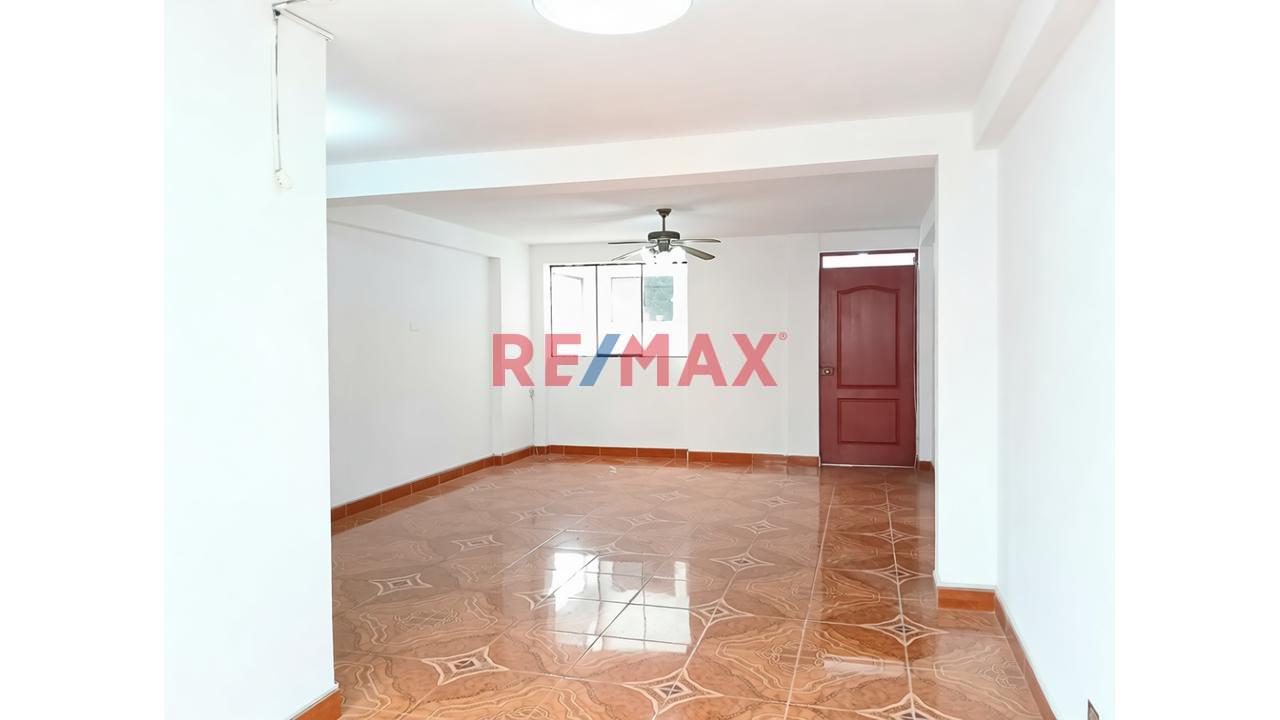 Se Vende Departamento Centrico Y Con Buena Distribucion En Lince