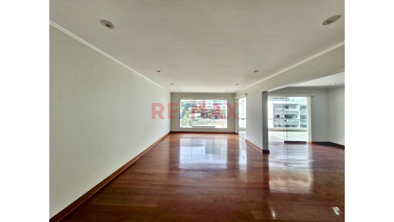 Exclusivo Dúplex En Venta Con Vista Al Club Golf Los Incas | 350 M² | 4 Cocheras — foto 4