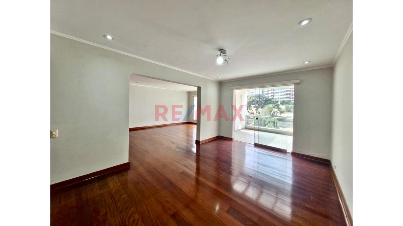 Exclusivo Dúplex En Venta Con Vista Al Club Golf Los Incas | 350 M² | 4 Cocheras — foto 8