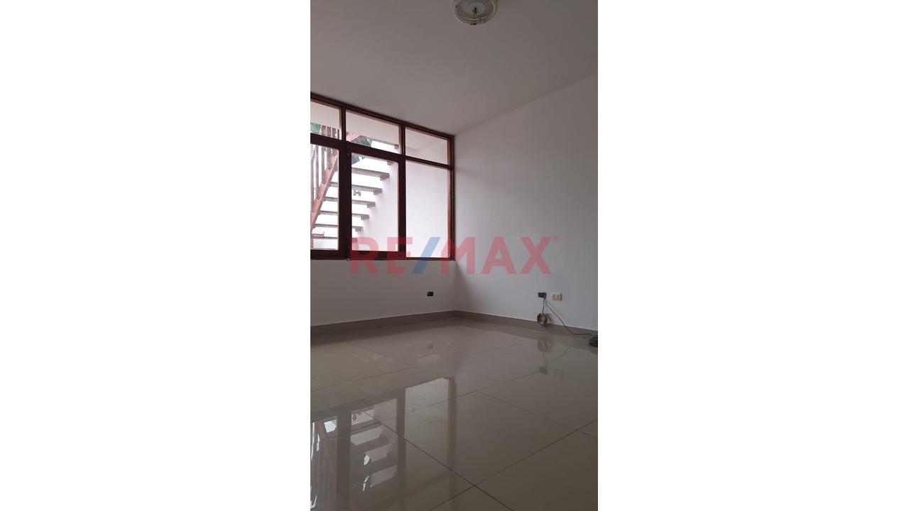 ¡Casa En Alquiler En La Urbanización Los Cedros De Villa, Chorrillos! - 19
