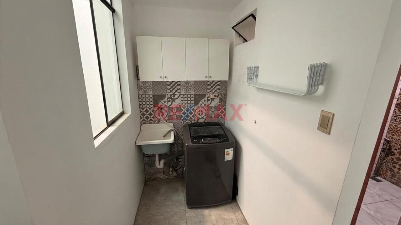 Casa En Venta Dos Pisos - Urbanizacion El Paraiso - Chiclayo - 18