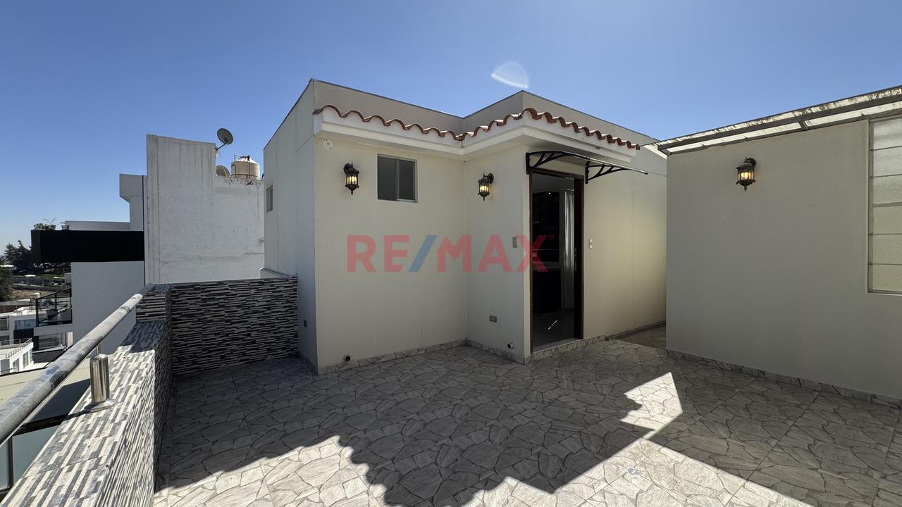 Duplex En Venta En Residencial Quinta Azores  Distrito De Cerro Colorado - 8