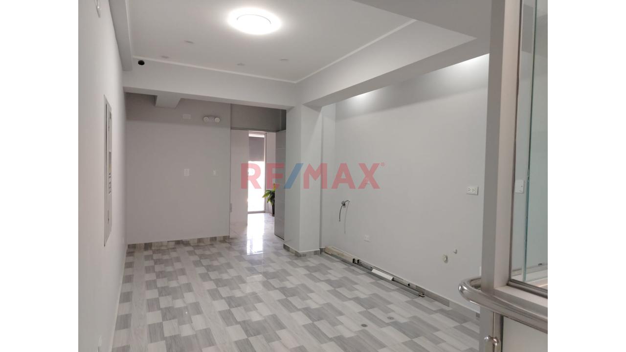 Oficina Comercial En Alquiler Cerca Al Mall Porongoche - 11