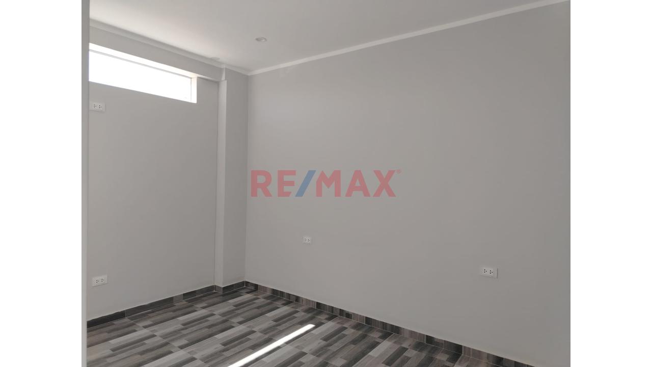 Alquiler De Oficina Comercial Con Terraza , Cerca Al Mall Aventura Porongoche - 5