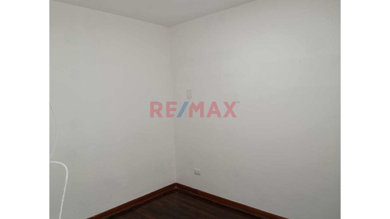 Departamento Con Buena Distribucion De 3 Habitaciones En Bertolotto - San Miguel — foto 11