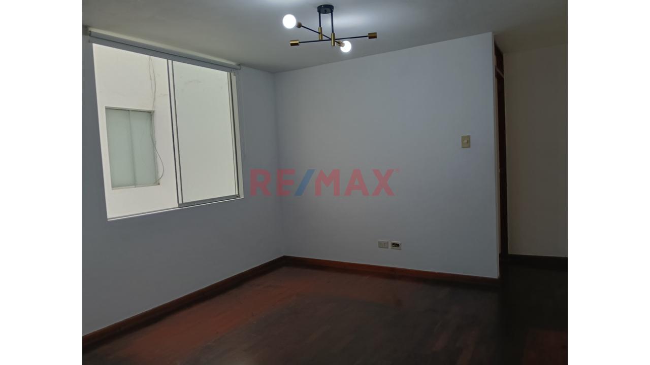 Departamento Con Buena Distribucion De 3 Habitaciones En Bertolotto - San Miguel — foto 5
